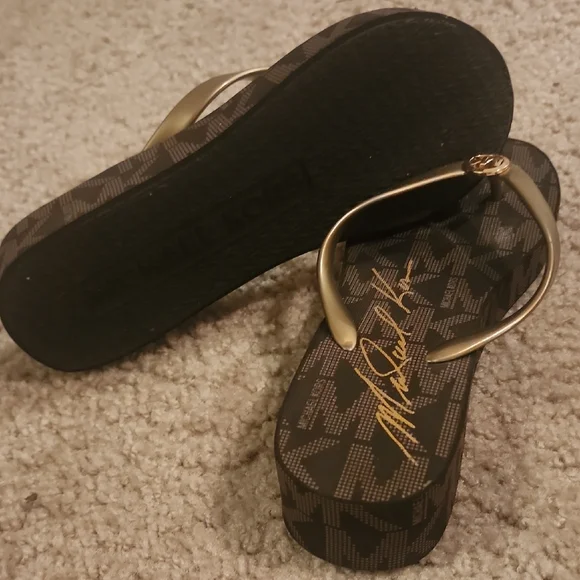 Michael Kors Brown and Gold Sandals - Picture 2 of 3